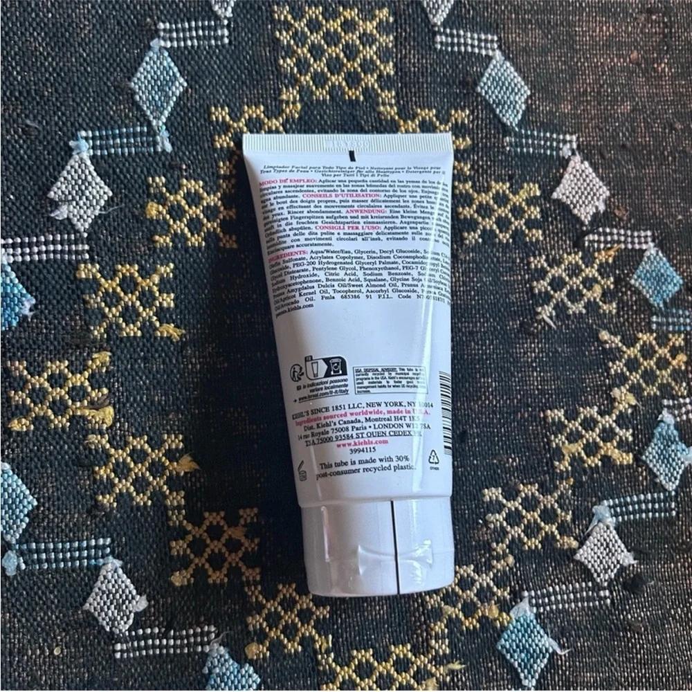 ❌SOLD OUT❌NWT Kiehls Ultra Facial Cleanser size 150ml - Picture 2 of 5